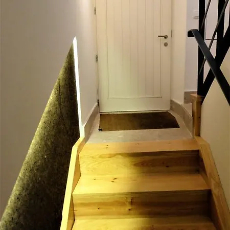 Uppe Apartment *